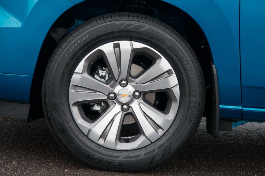 Колеса Chevrolet Spin LTZ 2018 года  (фото 12 из 16)